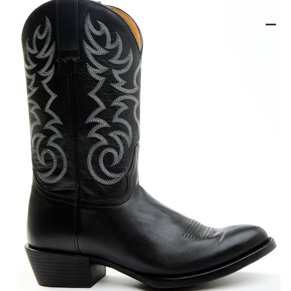 Black cowboy boots
